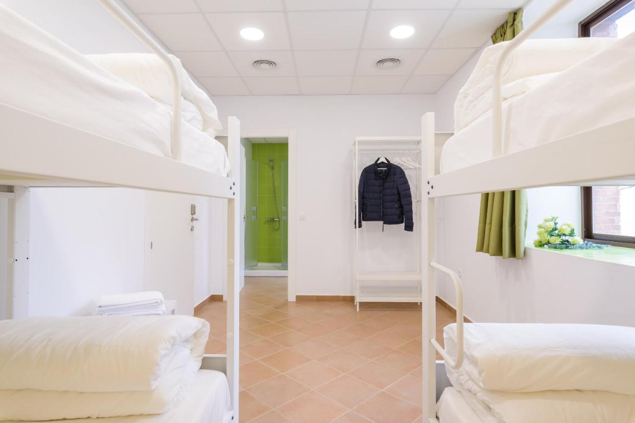 Benarrabá Hostel Hostal